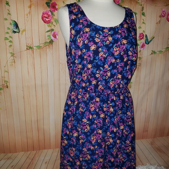 Forever 21 foral dress - Picture 1 of 5
